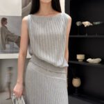 Summer New Women Crew Neck Sleeveless Knit Top, Tencel Lyocell Slim Fit T-Shirt with Irregular Hem - 画像 (3)