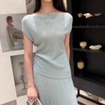 Tencel Lyocell Asymmetrical Shoulder Knit Shirt, Women Summer Short Sleeve Waist Slimming One Shoulder Top - 画像 (3)